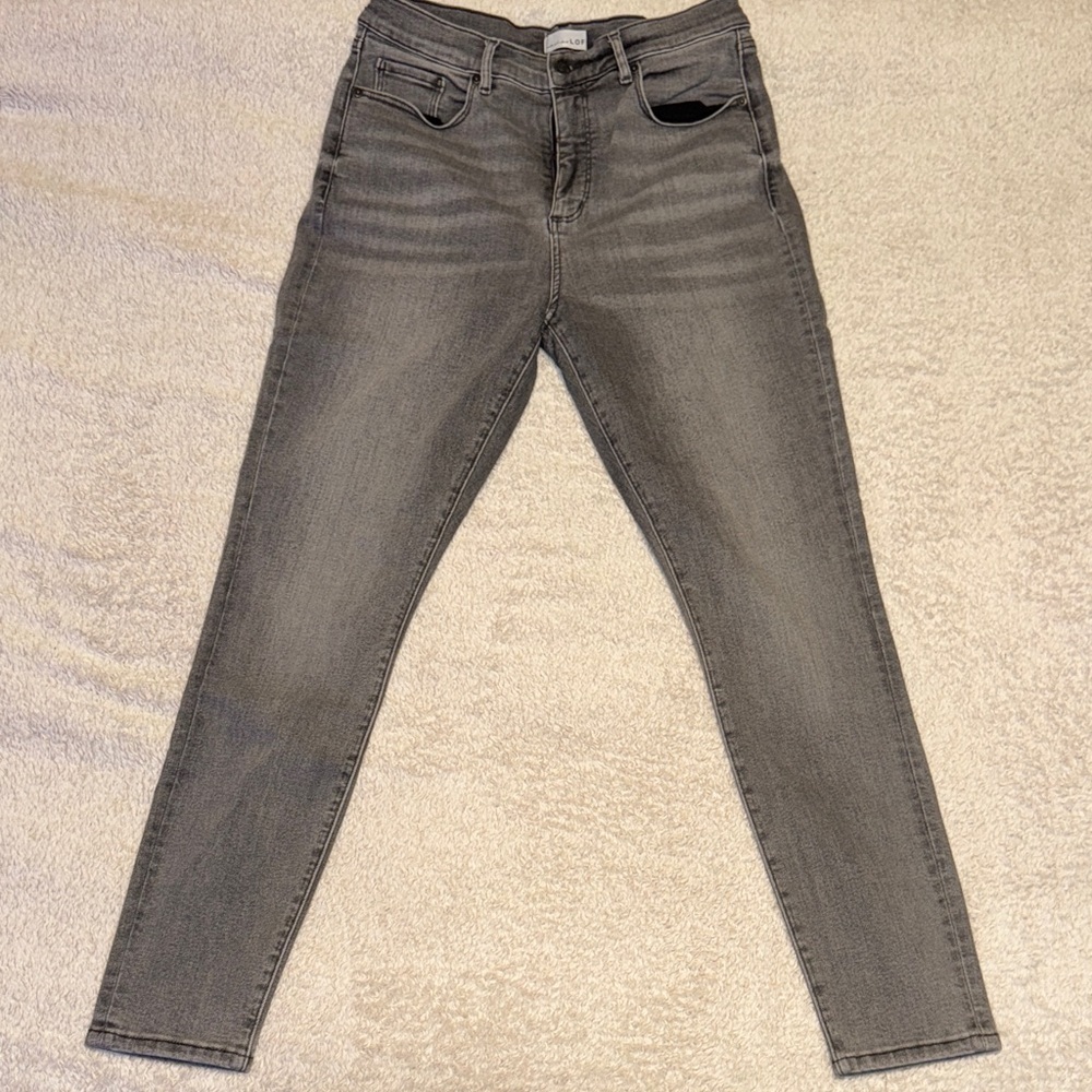 👖 EUC Women’s LOFT Gray Skinny Jeans – Size 12